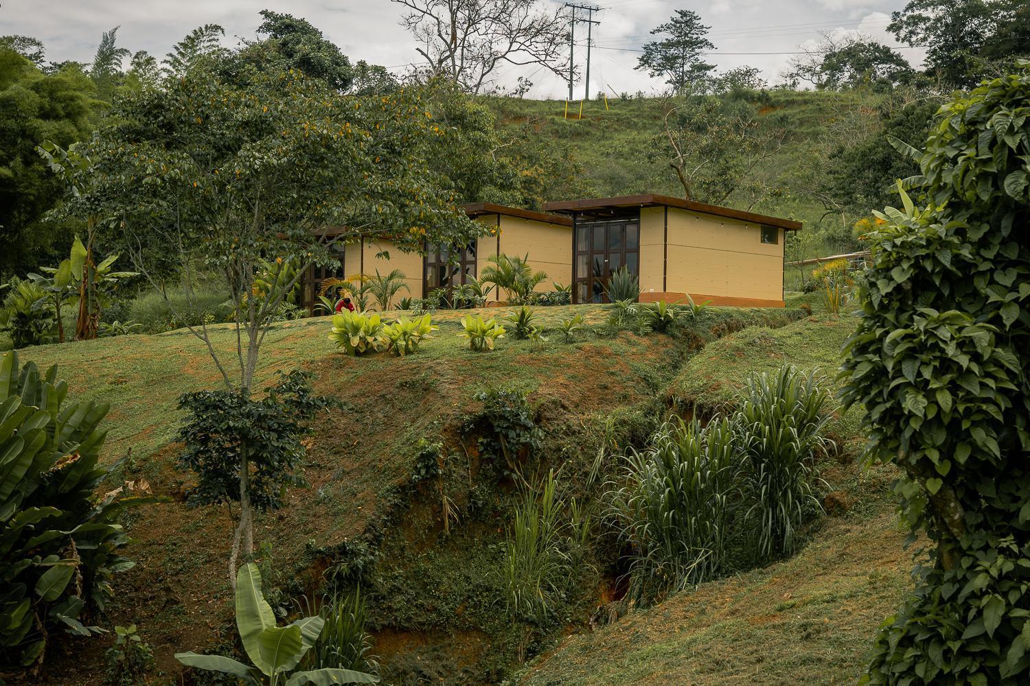 Adama Biohotel Calima Esterno foto